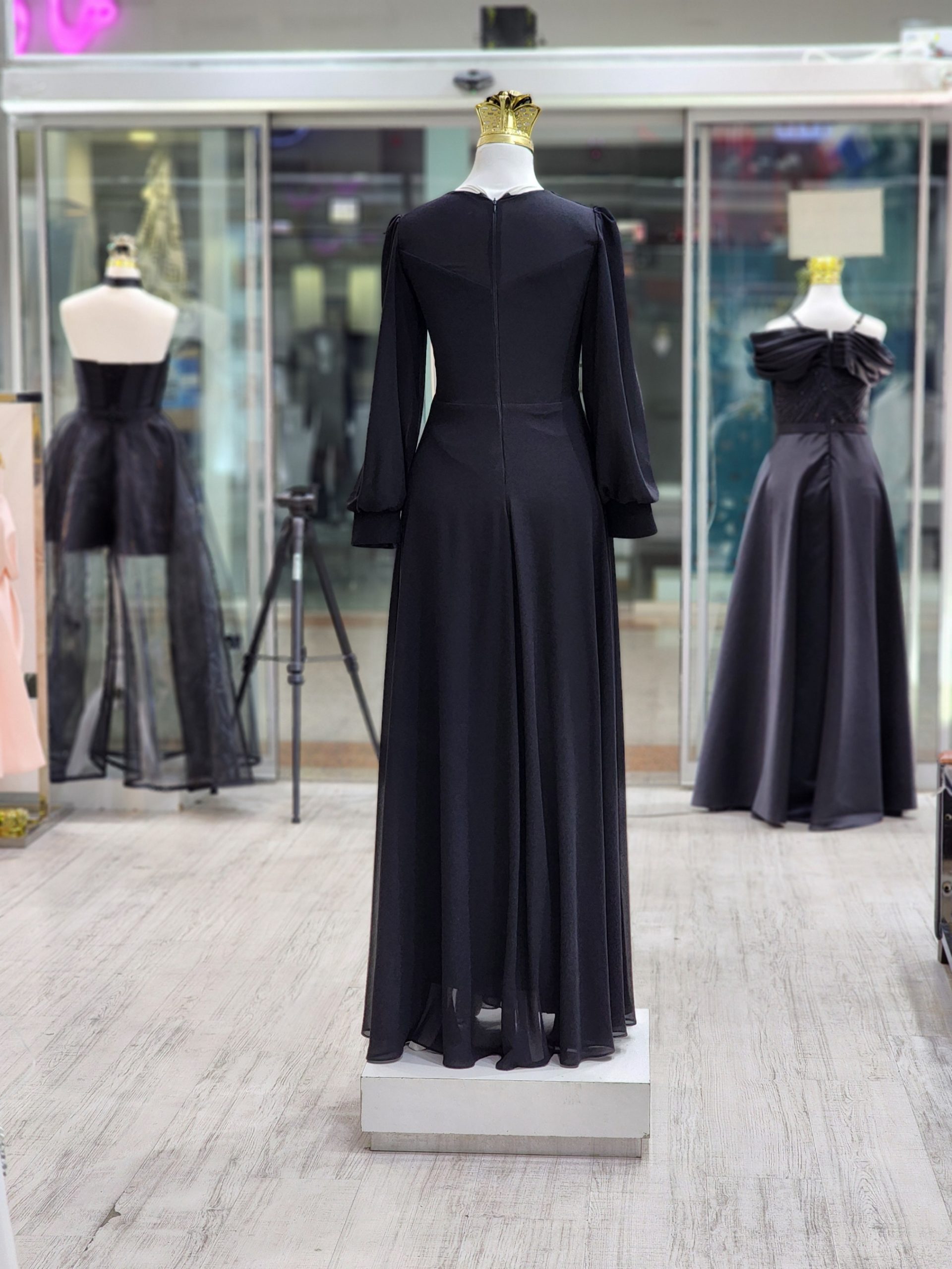 ماکسی کرپ حریر چپ و راستی بغل گل - Image 5